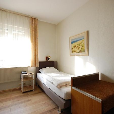 Hotel Haus Isenburg Neu-Isenburg Extérieur photo