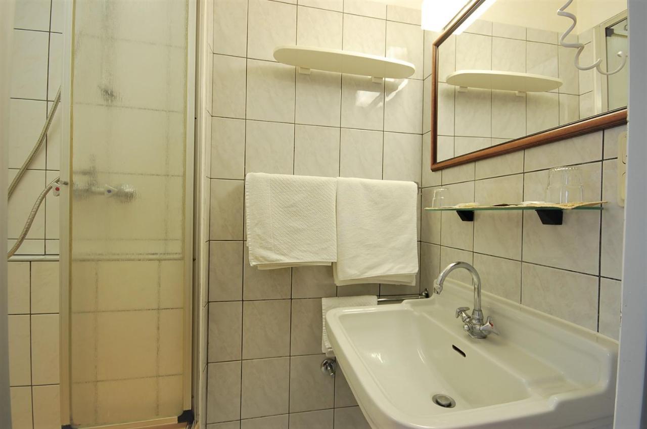 Hotel Haus Isenburg Neu-Isenburg Extérieur photo