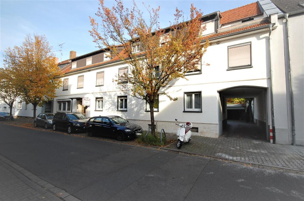 Hotel Haus Isenburg Neu-Isenburg Extérieur photo